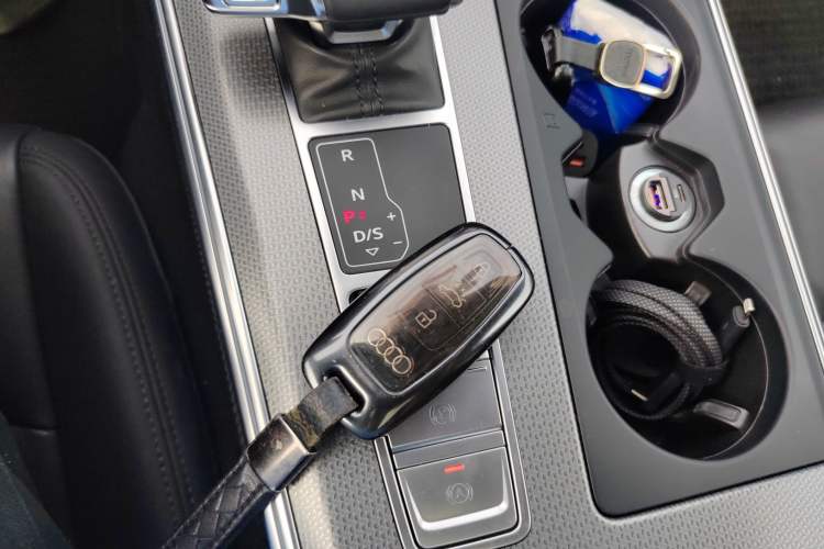 Used Audi A6 2022 allroad quattro Explorer 55 TFSI Prestige Off-Road Model