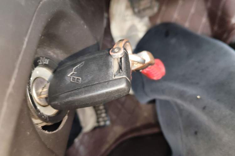 Used Wuling Rongguang 2014 1.2L S Base Model