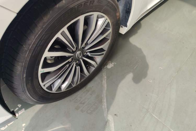 Used GAC Trumpchi M6 2019 270T DCT Luxury Edition (6-seater) China VI
