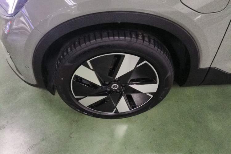 Used Volvo XC40 New Energy 2024 Long-Range PRO Version
