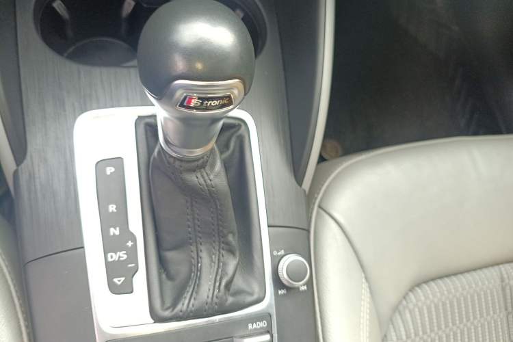 Used Audi A3 2018 30th Anniversary Edition Sportback 35 TFSI Fashion Model Gear Lever