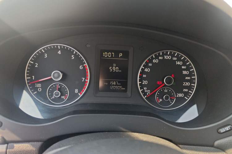 Used Volkswagen Sagitar 2014 1.4TSI Automatic Fashion Edition
