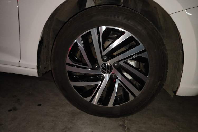 Used Volkswagen Lavida 2023 Revised Version 1.5L Automatic – Full-Option Edition