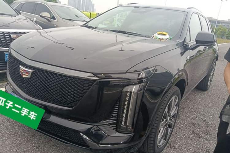 Used Cadillac XT5 2025 2.0T Platinum Edition