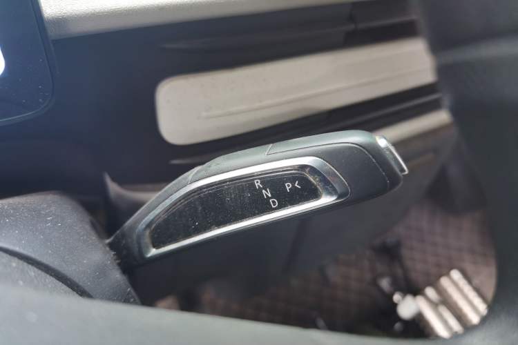 Used SAIC MAXUS Dana V1 2024 V1 Short Wheelbase Low-Roof Multi-Function Version (51 kWh) Gear Lever