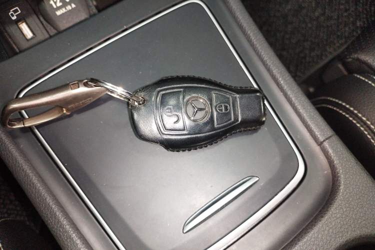 Used Mercedes-Benz GLA 2018 GLA 200 Fashion Model Vehicle Key