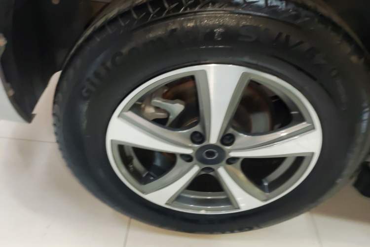 Used Haval H6 Coupe 2020 SmartConnect Edition 1.5T Automatic Two-Wheel Drive Luxury SmartConnect Model Right Rear Wheel Hub