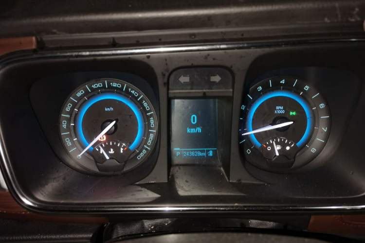 Used Buick GL8 2014 2.4L CT Luxury Business Comfort Edition
