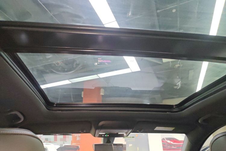 Used Cadillac XT4 2018 28T Two-Wheel Drive Leading Version