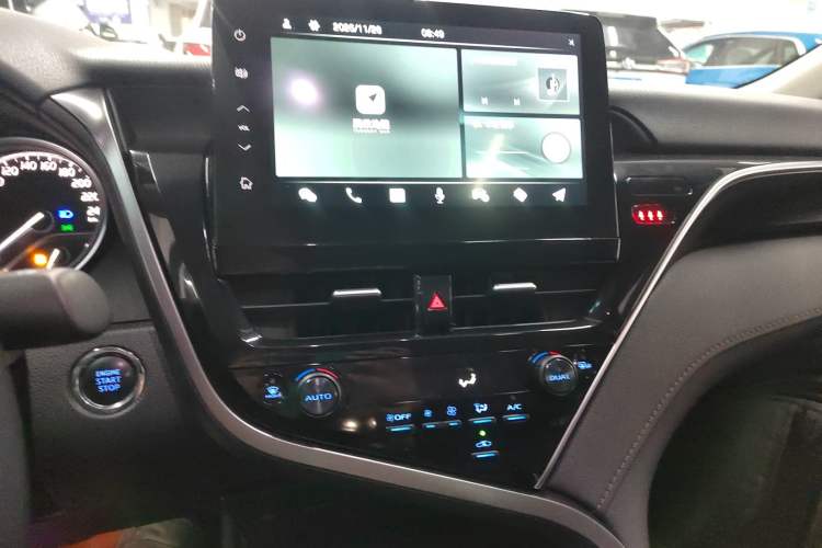 Used Toyota Camry 2023 2.0G Luxury Edition Audio And AC Panel