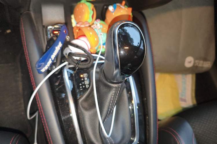 Used Nissan Qashqai 2019 2.0L CVT Luxury Edition Gear Lever