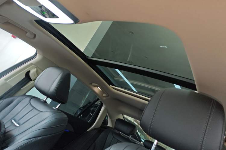 Used Hongqi H5 2023 2.0T Automatic Smart Connect Flagship Edition
