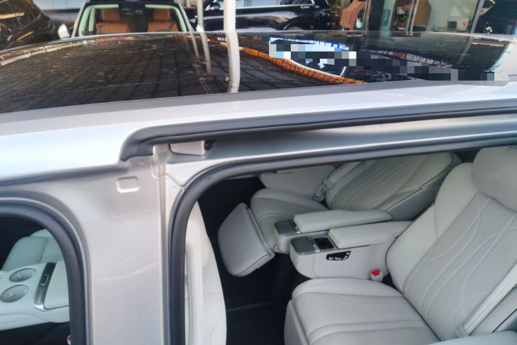 Used XPeng X9 2024 702 Ultra-Long Range Pro