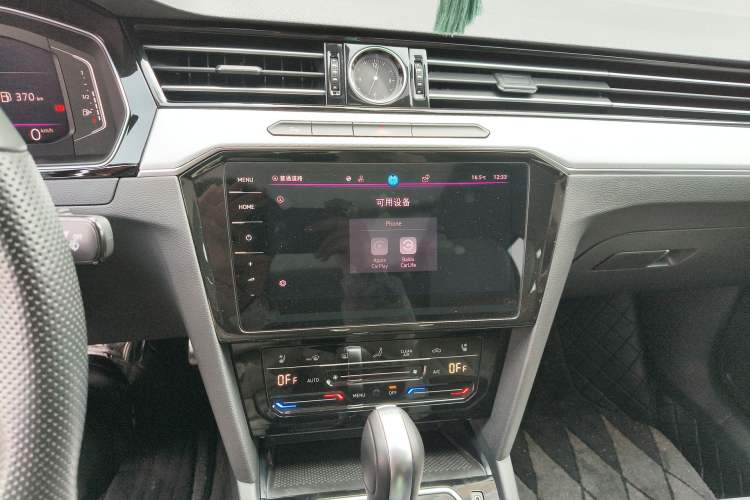 Used Volkswagen Magotan 2023 2 Million Units Commemorative Edition 330TSI DSG Luxury Version Audio And AC Panel