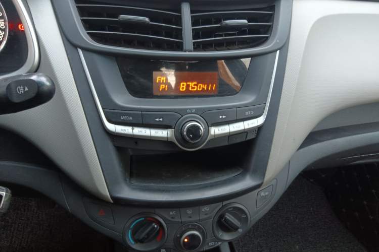 Used Chevrolet Sail 2015 Sail 3 1.3L Manual Ideal Edition