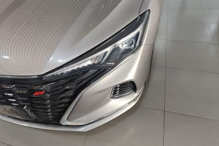 Used CHANGAN Eado 2021 PLUS Blue Whale NE 1.4T GDI DCT Flagship Model Left Front Headlight