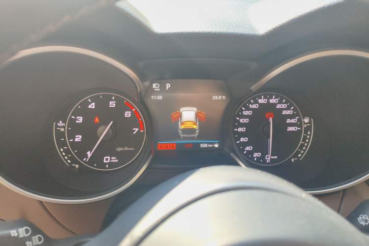 Used Alfa Romeo Stelvio 2017 2.0T 200HP Luxury Edition
