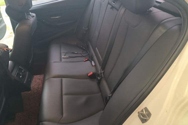 Used BMW 3 Series 2016 316i Fashion Model Left Rear Seat