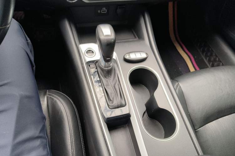 Used Nissan Teana 2019 2.0L XL Comfort Edition Gear Lever