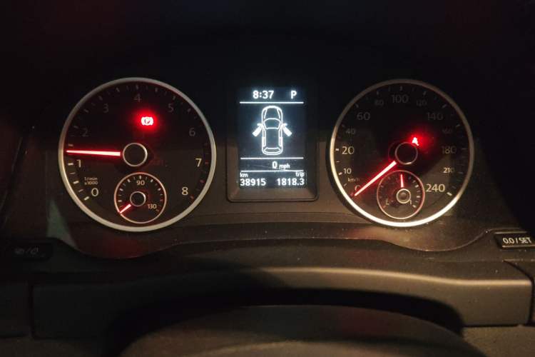 Used Volkswagen Tiguan 2014 1.8TSI Automatic 2WD 30th Anniversary Edition Odometer Close Up