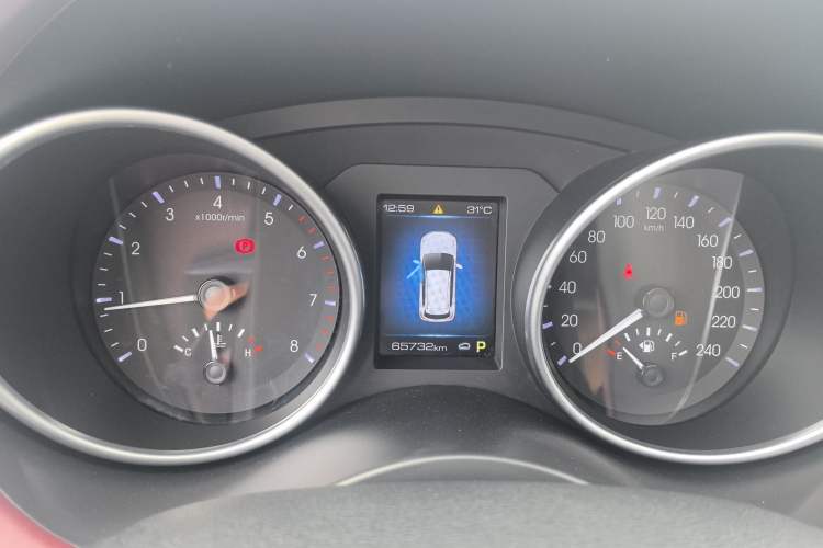 Used Haval H6 Coupe 2019 1.5T Automatic Two-Wheel Drive Luxury Smart Connectivity Version China VI Standard