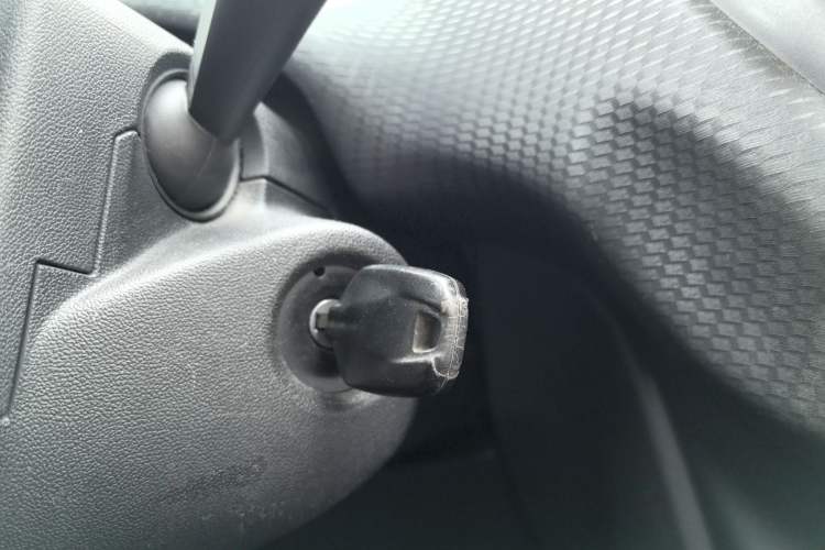 Used Peugeot 2008 2014 1.6L Manual Fashion Edition Vehicle Key