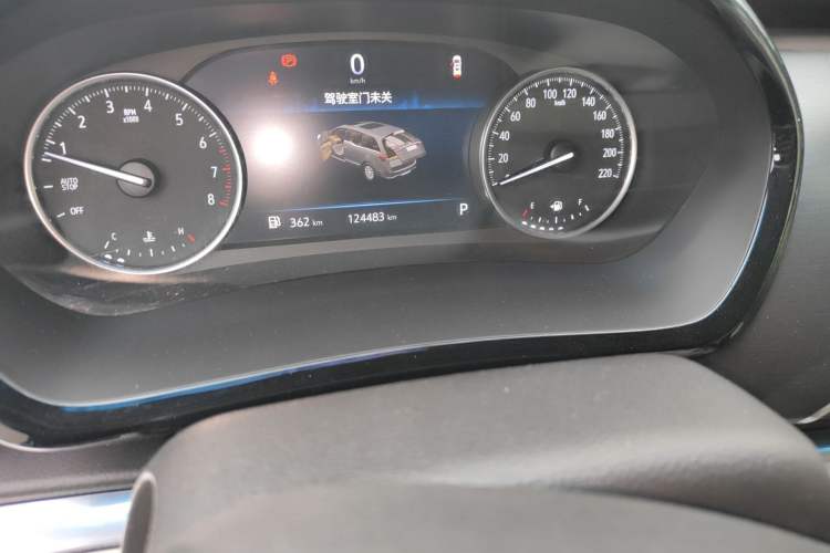 Used Buick GL8 2023 Land Executive Class Comfort Model
