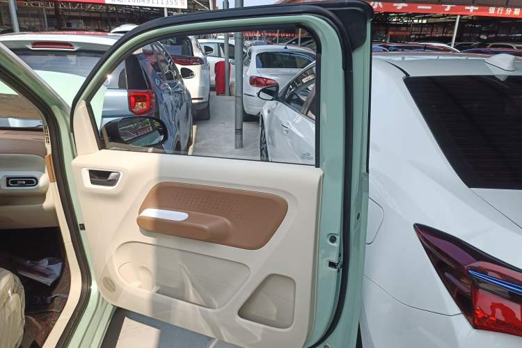 Used Wuling Hongguang MINIEV 2024 3rd Generation 215km Advanced Version