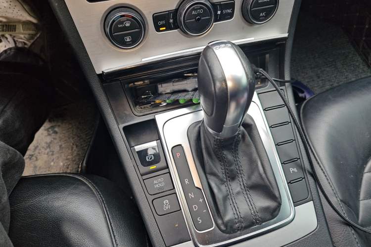 Used Volkswagen Magotan 2013 1.8TSI Luxury Model