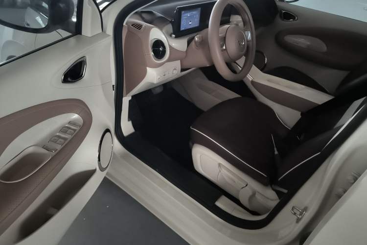 Used Wuling Bingo 2025 333 km Lingxi Connected Version Driver Seat