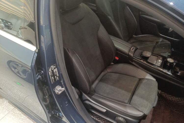 Used Mercedes-Benz A-Class 2019 A 180 L Sport Sedan