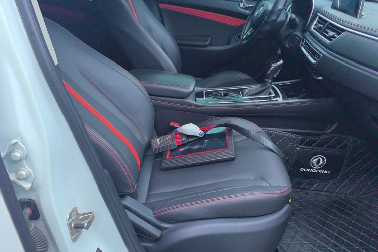 Used Dongfeng Fengon 580 2021 Revised ☆ Star Edition 1.5T Automatic Luxury Version Right Front Seat