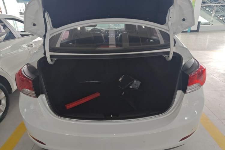 Used Hyundai Elantra (5th Generation / Langdong) 2013 1.6L Automatic Luxury Model
