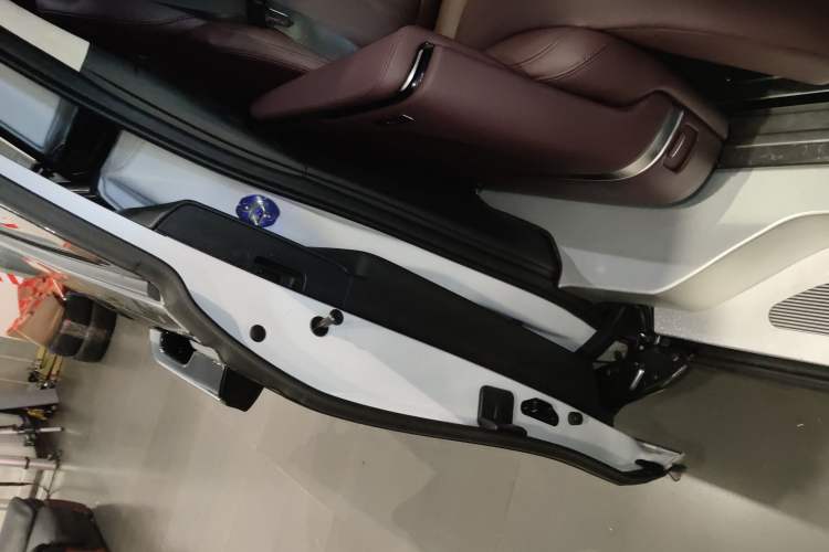 Used Buick Century 2023 2.0T Six-Seater Yinshi Edition
