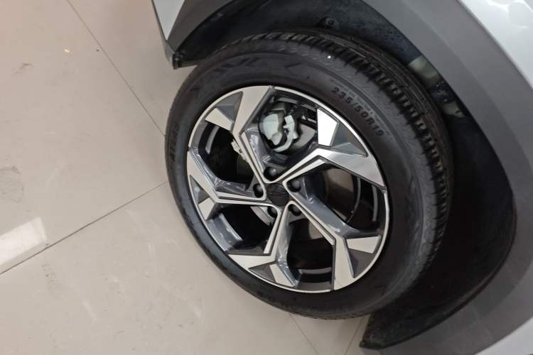 Used Geely Auto FX11 2023 2.0TD DCT Prestige Edition