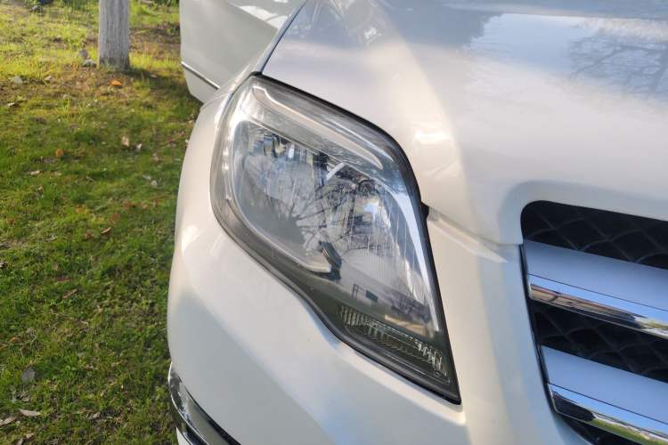 Used Mercedes-Benz GLK-Class 2013 GLK 300 4MATIC Dynamic Sunroof Model Right Front Headlight