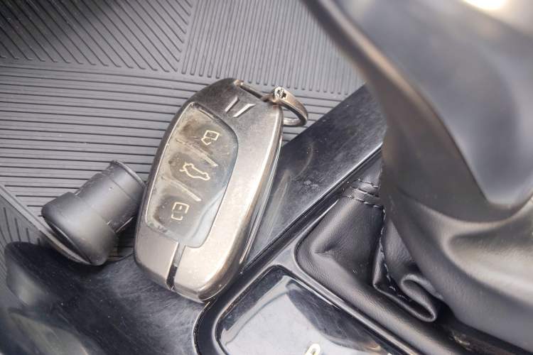 Used Roewe i5 2021 1.5L CVT Diamond Edition
