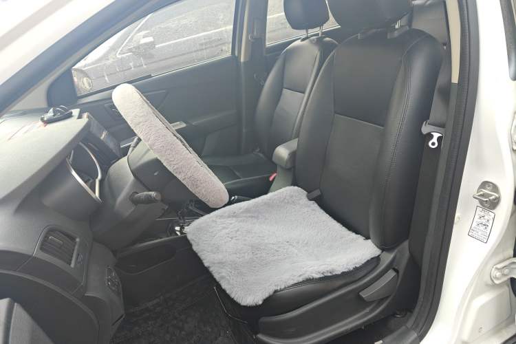 Used Dongfeng Aeolus AX3 2016 1.5L Automatic Shangkue Model
