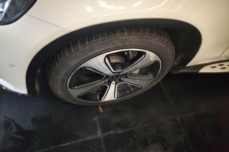 Used Mercedes-Benz GLC 2019 GLC 300 L 4MATIC Dynamic Model