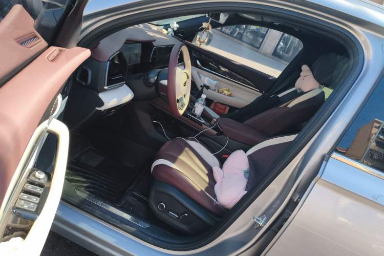 Used Geely Auto Monjaro L 2021 2.0TD DCT EVO Two-Wheel Drive Smart Luxury Version