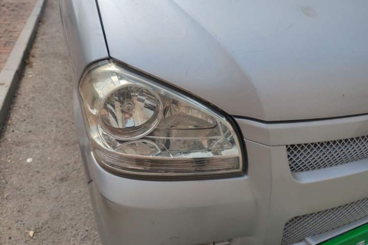 Used BAIC Weiwang 306 2011 1.3L base model 7 seats
