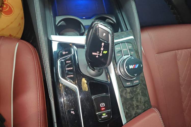 Used BMW 5 Series 2022 Restyled 525Li M Sport Package
