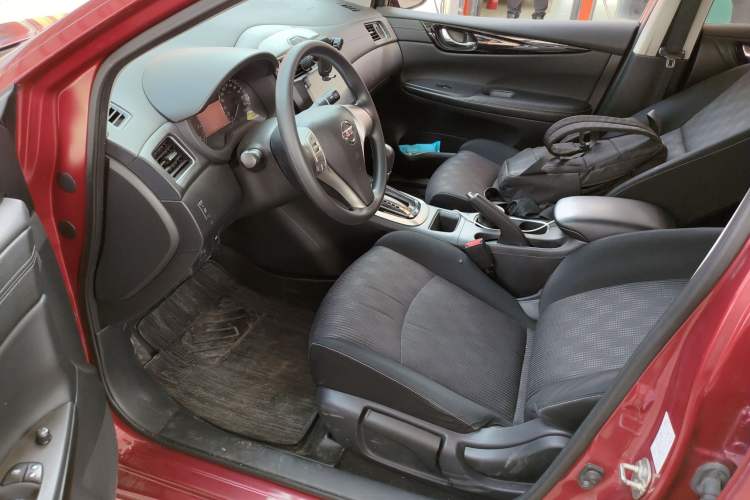 Used Nissan Tiida 2016 1.6L CVT Cool Dynamic Edition Left Front Seat