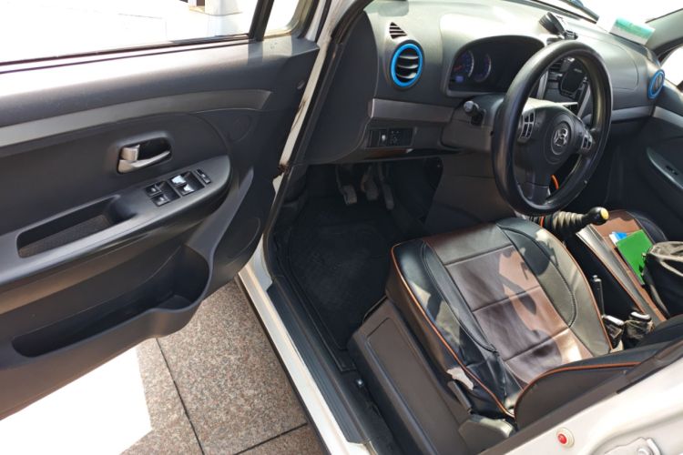 Used Suzuki Wagon R X5 2013 Cruise Edition 1.4L VVT Standard Model