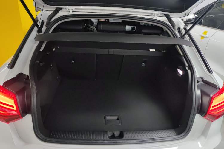 Used Audi Q2L e-tron 2019 Q2L e-tron Pure Electric Smart Enjoyment Model Trunk