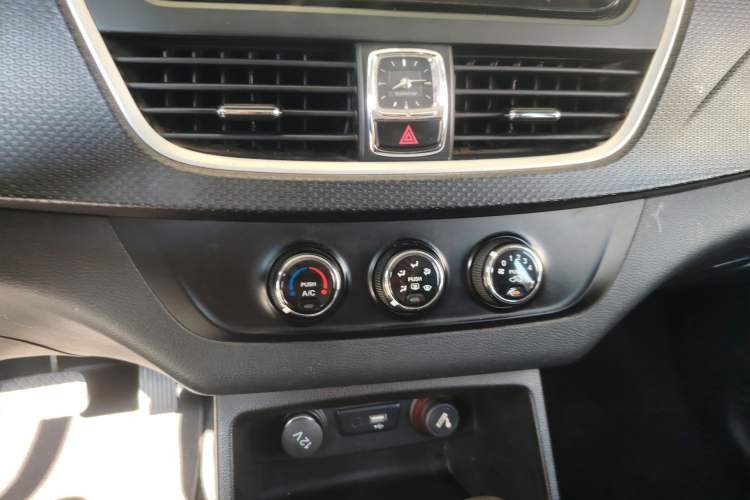 Used Baojun 730 2019 1.5T CVT Fashion Model 7 Seats China VI Emission Standard