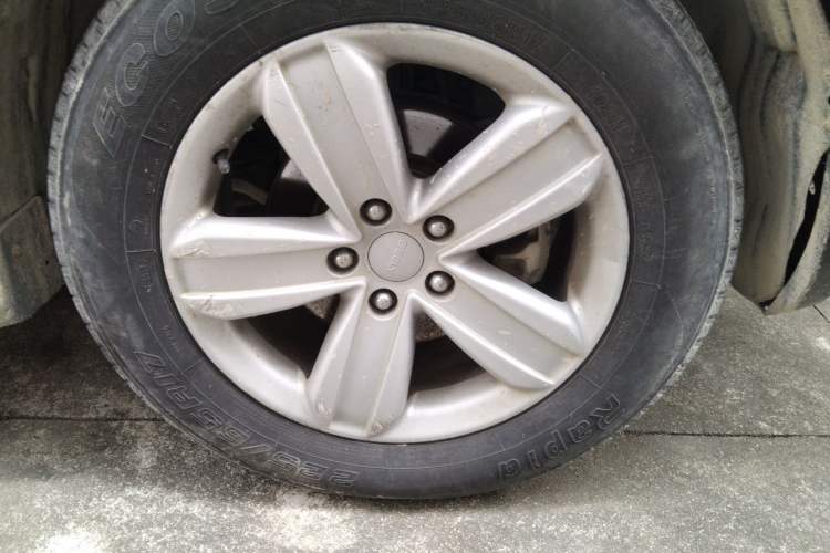 Used Geely Auto GX7 2013 2.0L Automatic Entry-Level Trim