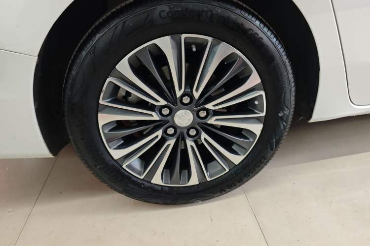 Used Buick GL8 2022 ES Land Cruiser 653T Luxury Model
