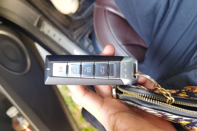 Used Wey VV7 2019 Upgraded Model 2.0T Flagship Version China V Standard
