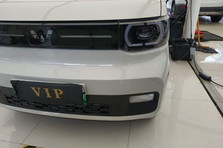 Used Wuling Hongguang MINIEV 2022 Macaron Premium Model – Lithium Iron Phosphate Left Front Headlight